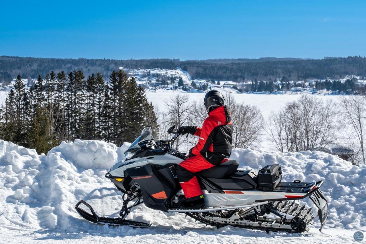 Auberge Eva Lac-Bouchette Eksteriør bilde