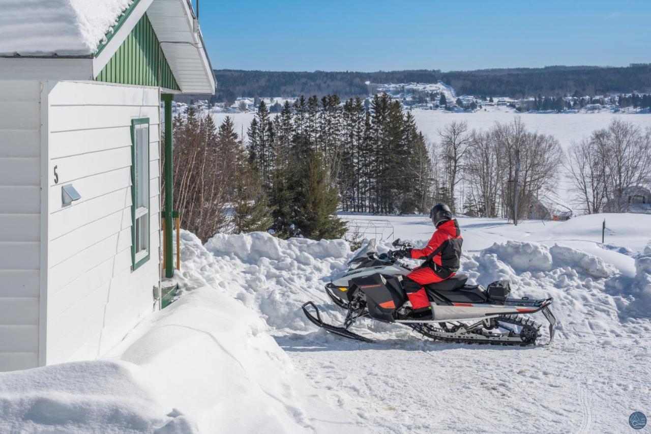 Auberge Eva Lac-Bouchette Eksteriør bilde