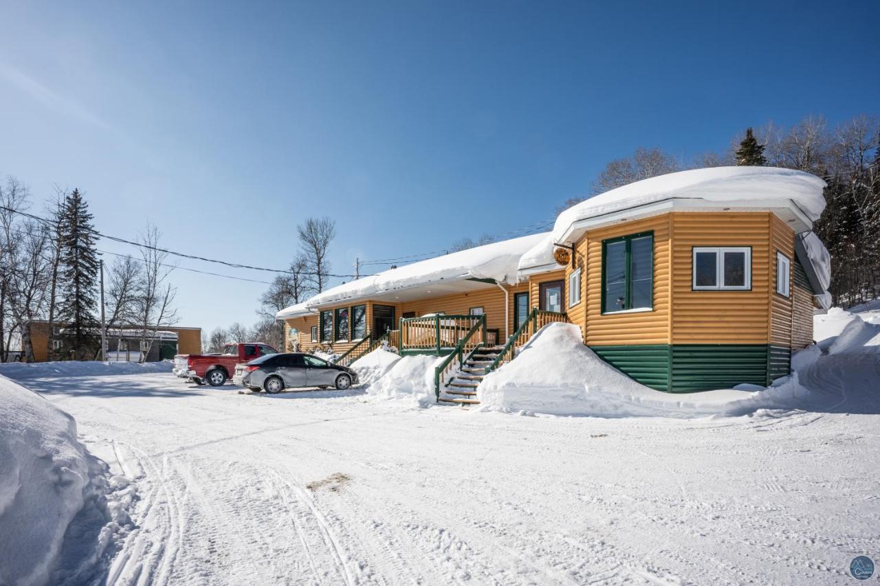 Auberge Eva Lac-Bouchette Eksteriør bilde