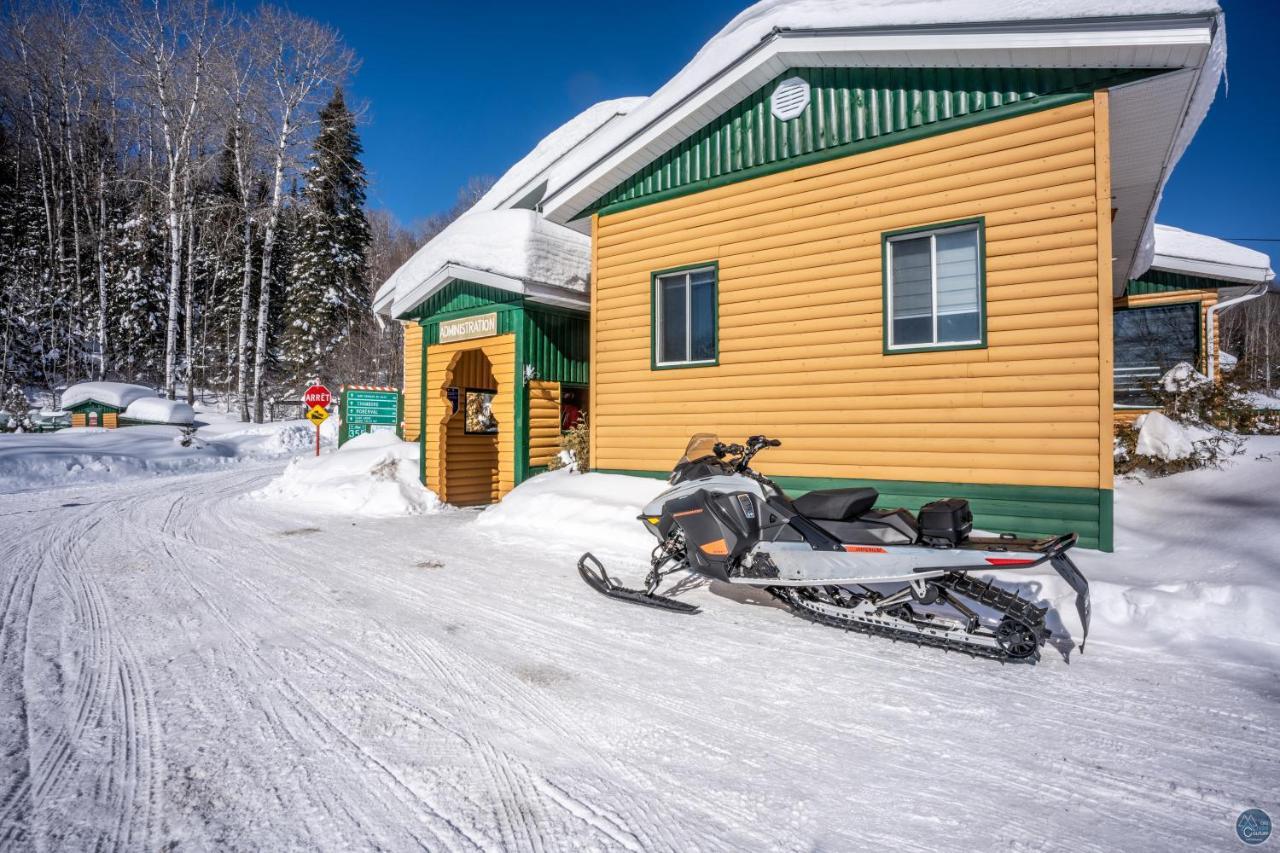 Auberge Eva Lac-Bouchette Eksteriør bilde